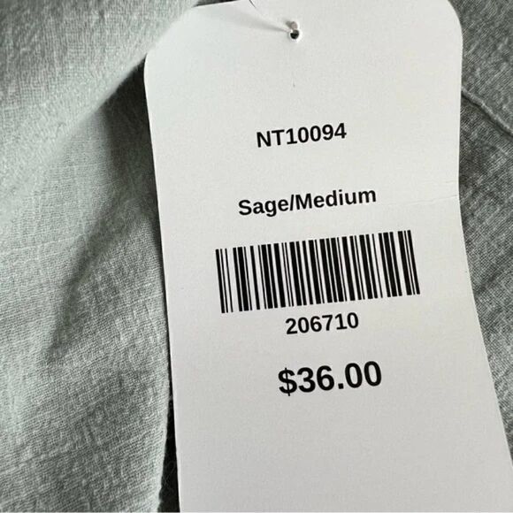 🆕 New In Sage Green Button Down Women’s Blouse size M - Picture 4 of 7